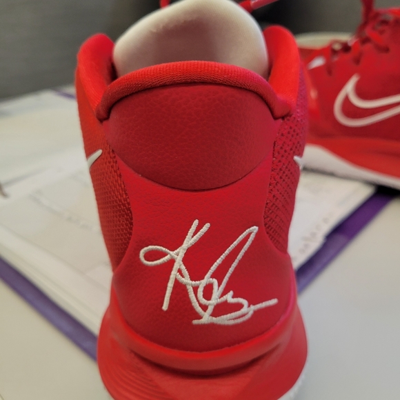 red kyrie 7s